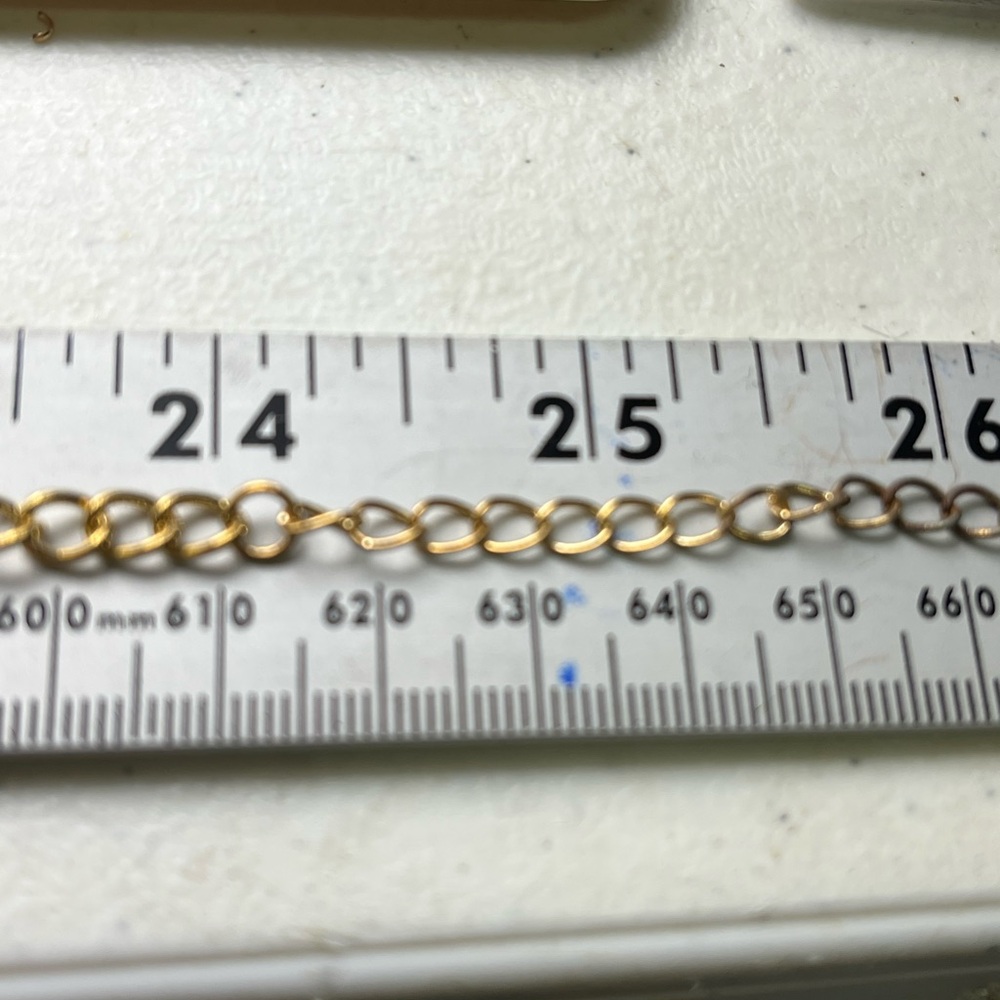 Elegant Gold and Pearl Necklace Set - Picture 3 of 3